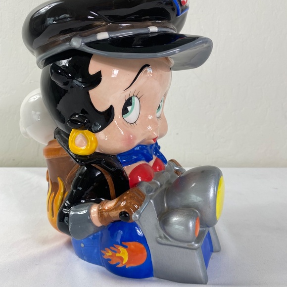 Biker Betty Boop handmade 2000 ceramic cookie jar - Picture 5 of 7